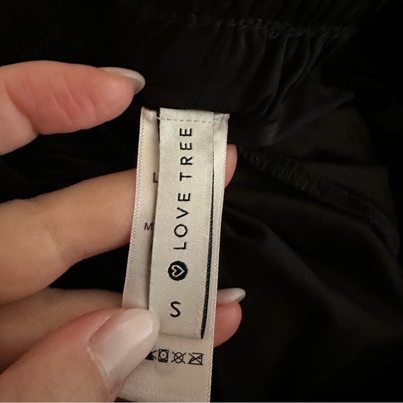 Love Tree Black Women's Shorts - Picture 5 of 6